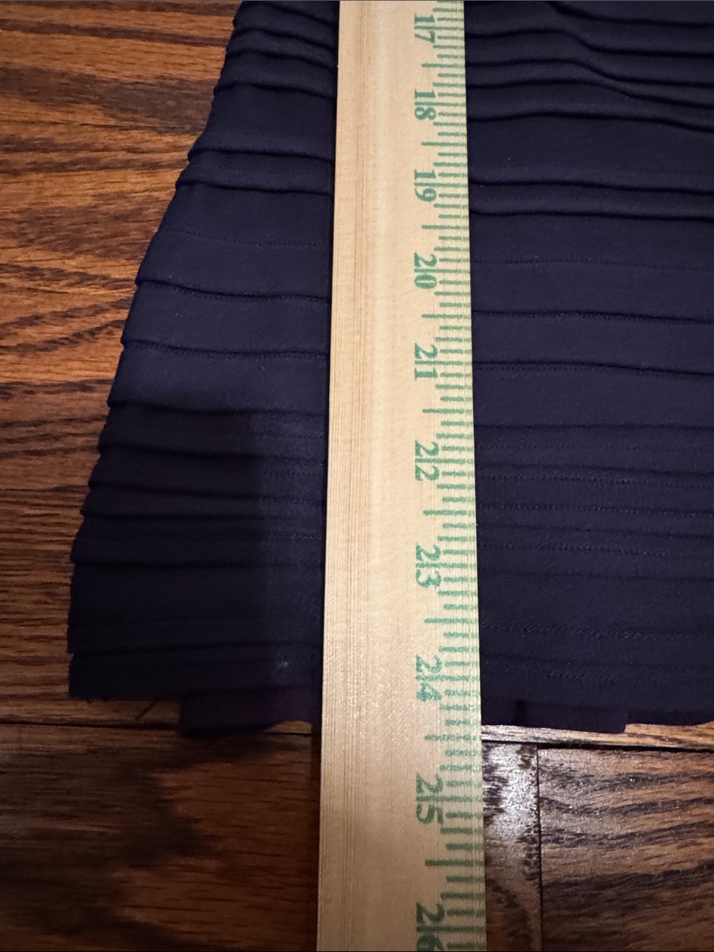 Banana Republic Navy Pleated Layered Tank Lined Size S GUC - Picture 10 of 11